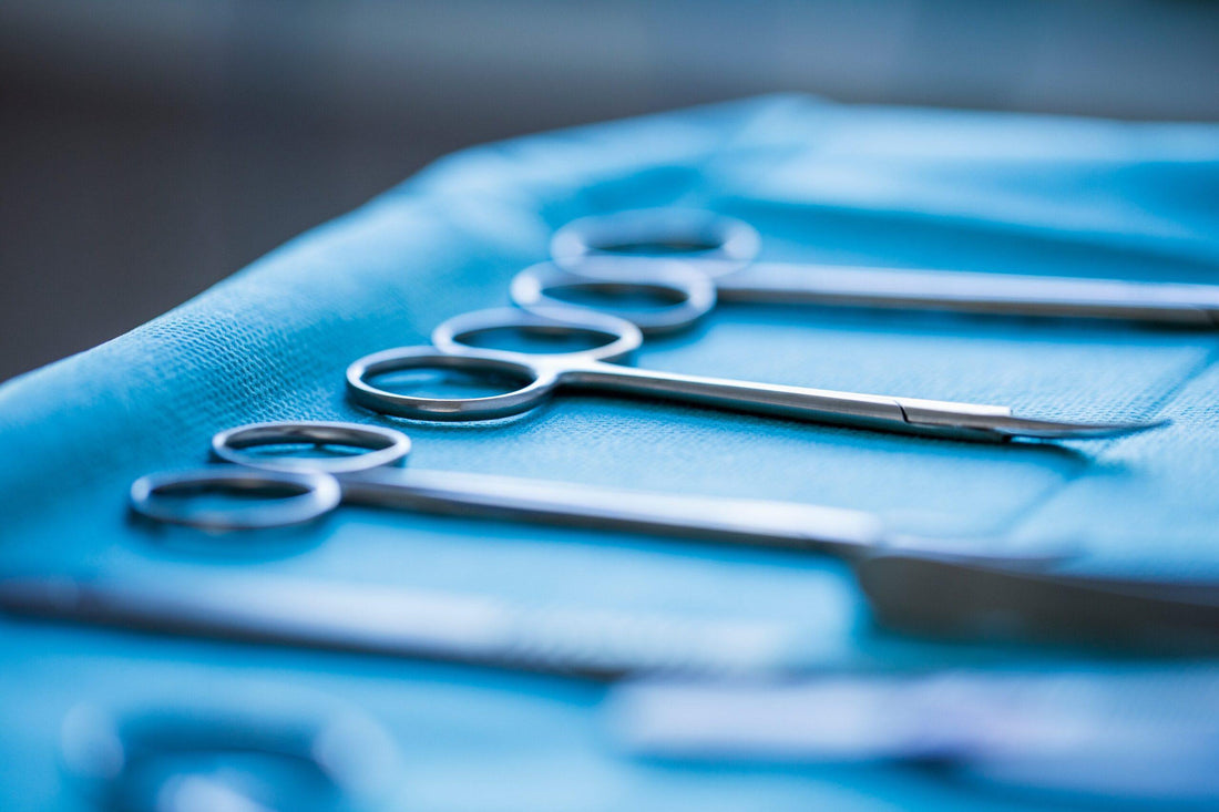 Single-Use Surgical Instruments UK: Benefits for Infection Control, CQC Compliance & Patient Safety